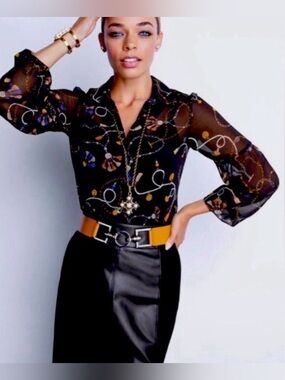 🖤EUC CAbi “Victoria Semi-Sheer Button-Front Blouse” Blk🖤w/Gold✨Chain⛓️Tassel📿XL
